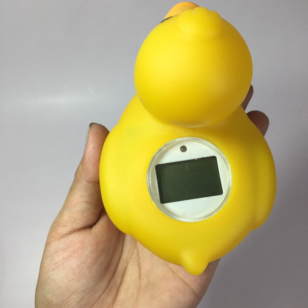 Duck Digital Bath Tub Water Thermometer, with Hot Cold Indicator