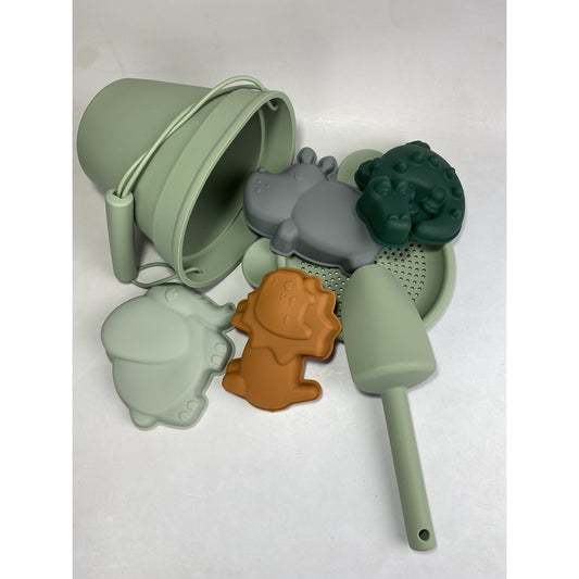 7pc Green Silicone Beach Sand Toy Set Kids w/ Bucket, Shovel & Sand Sifter & Molds