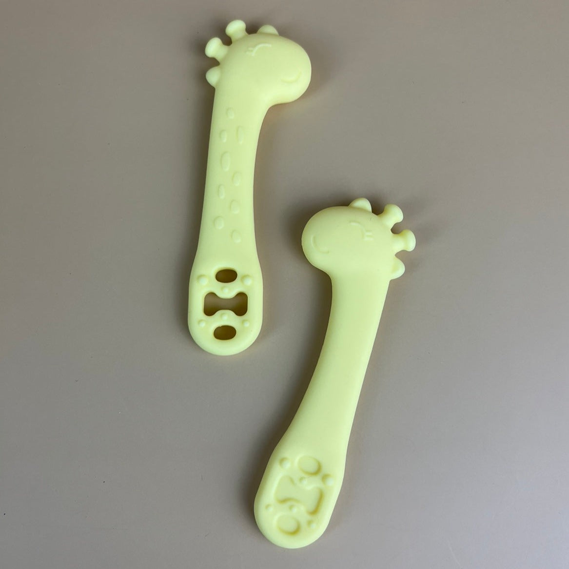 Silicone Giraffe Training Pre-Spoon Set